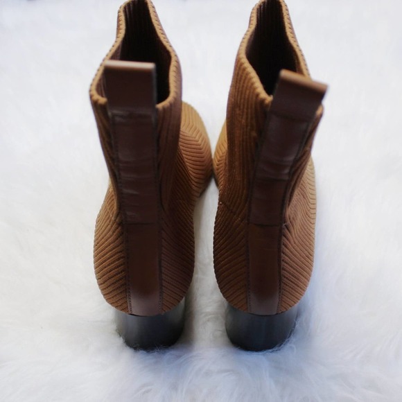 Everlane Toffee Ribbed Glove Boot - Picture 5 of 7